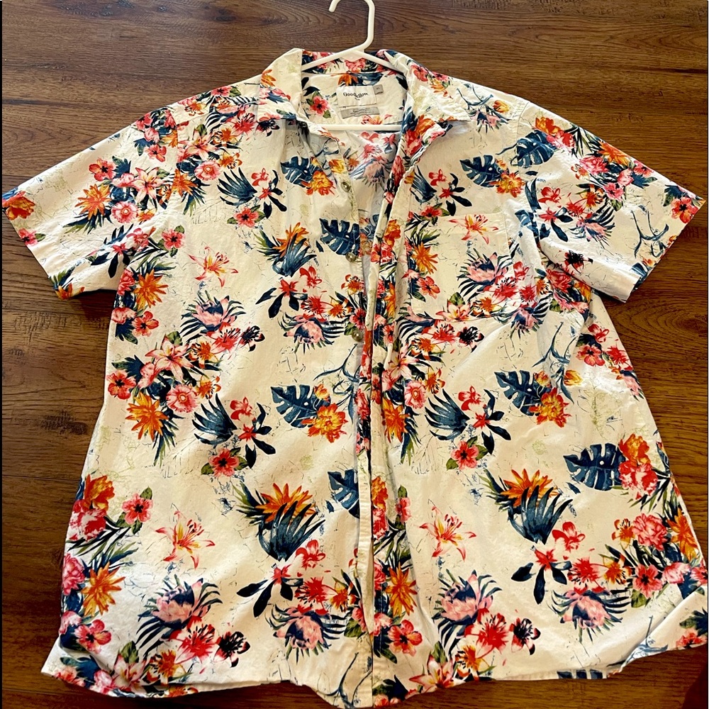 GOODFELLOW & CO Hawaiian Pattern button-up shirt XL